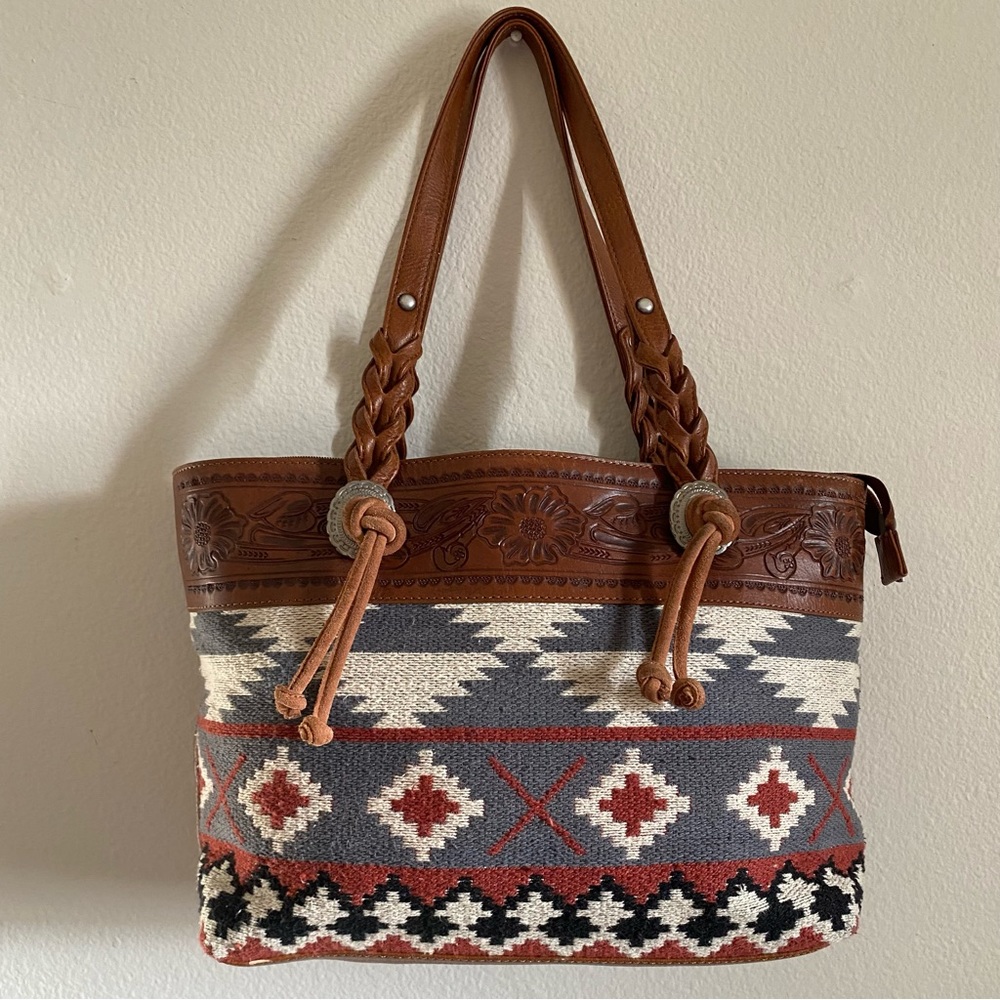 Shyanne Leather Tooled Saddle Blanket SouthWestern Cowgirl Purse Bag Women